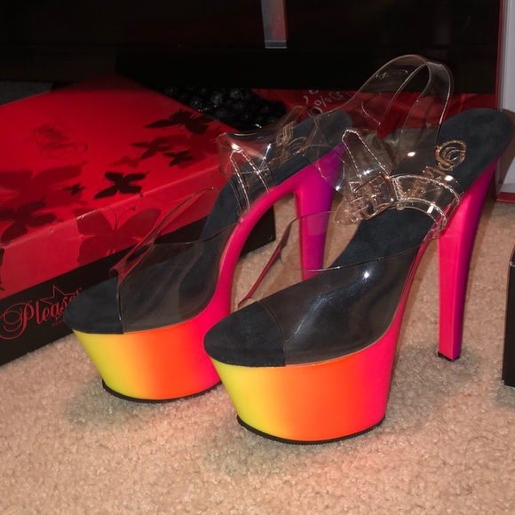 pleaser shoe covers